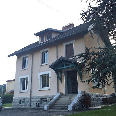 Refuges Sous Les Toits Bed & Breakfast Bourg-Saint-Maurice Bagian luar foto