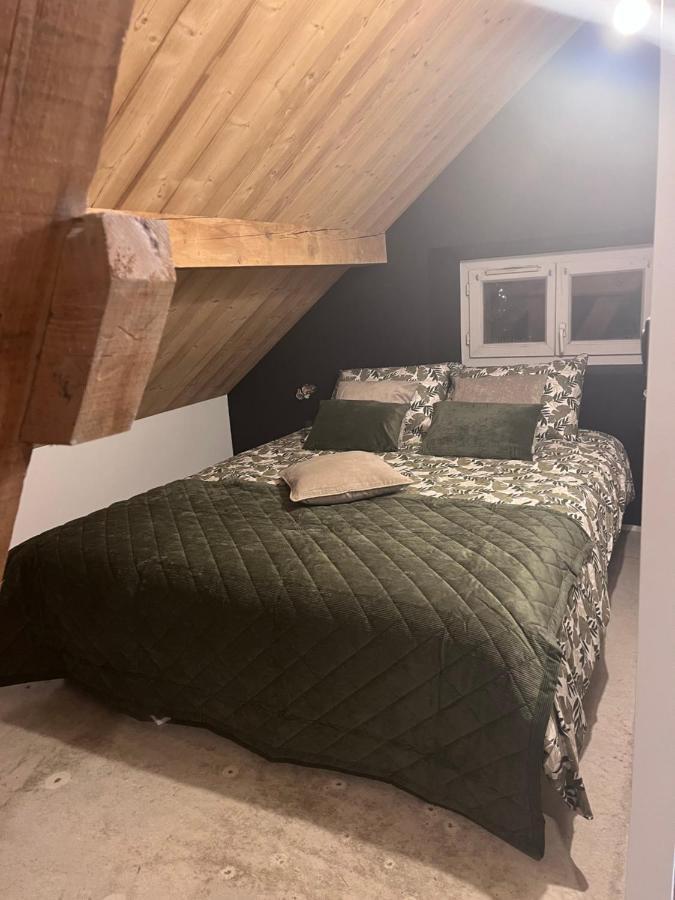 Refuges Sous Les Toits Bed & Breakfast Bourg-Saint-Maurice Bagian luar foto