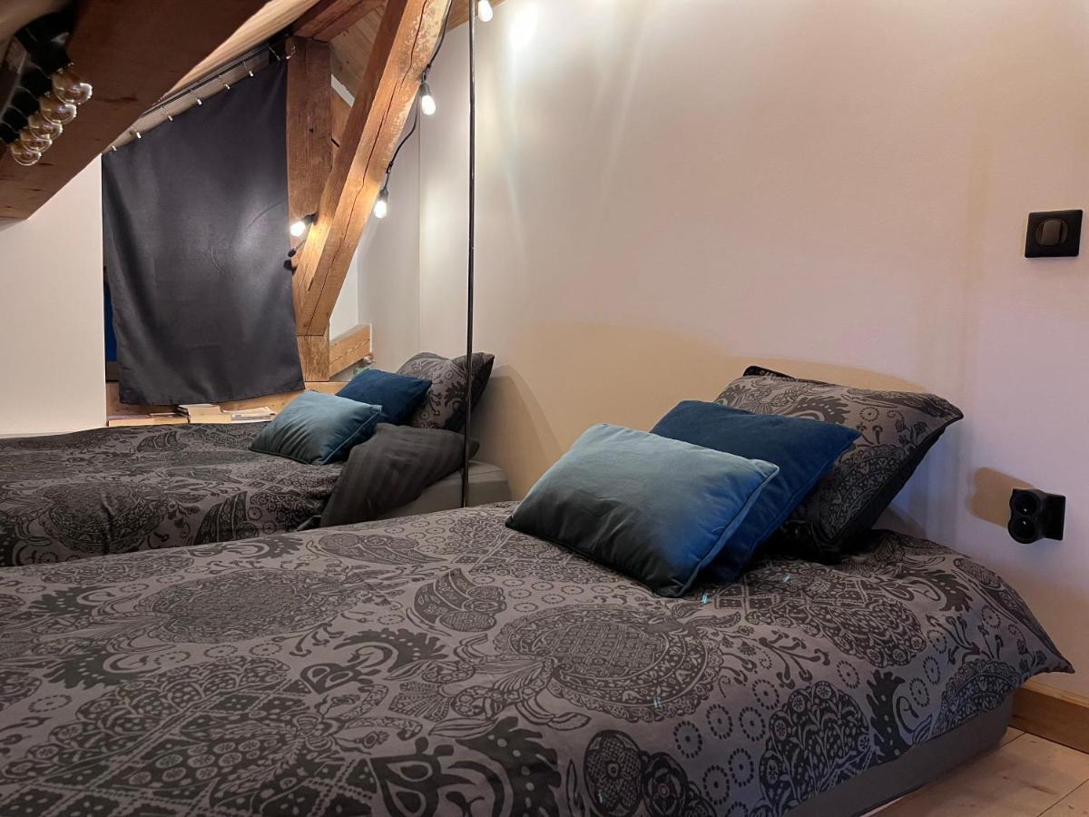 Refuges Sous Les Toits Bed & Breakfast Bourg-Saint-Maurice Bagian luar foto