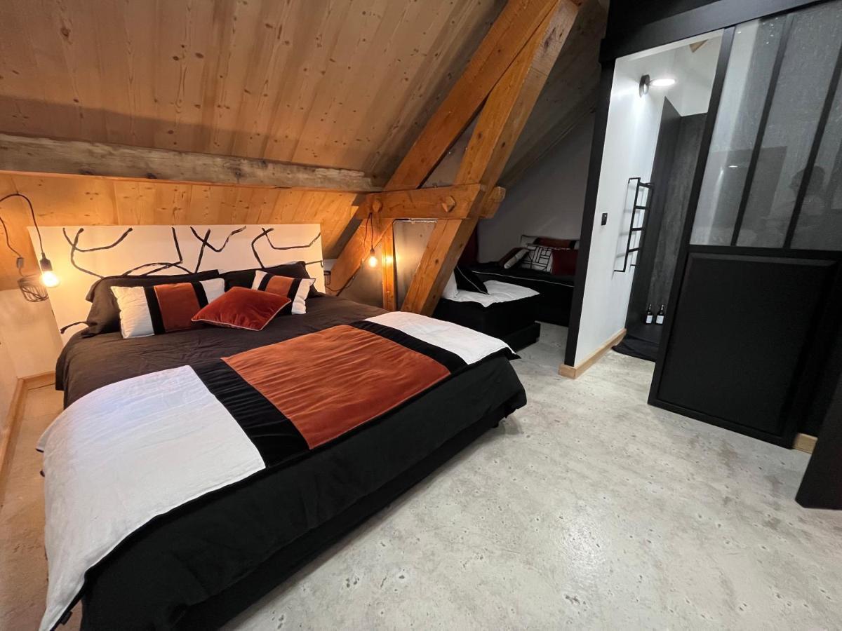 Refuges Sous Les Toits Bed & Breakfast Bourg-Saint-Maurice Bagian luar foto