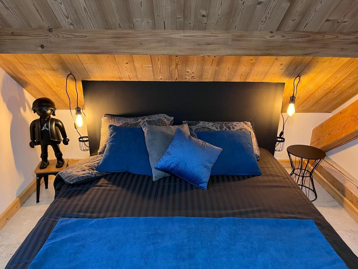 Refuges Sous Les Toits Bed & Breakfast Bourg-Saint-Maurice Bagian luar foto