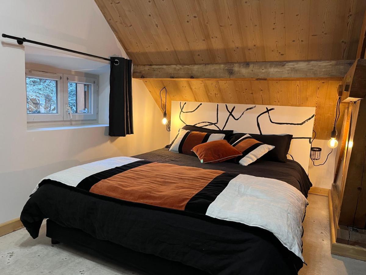 Refuges Sous Les Toits Bed & Breakfast Bourg-Saint-Maurice Bagian luar foto